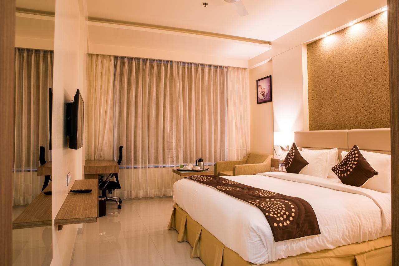 Hotel Grand Rio Nashik Exterior photo