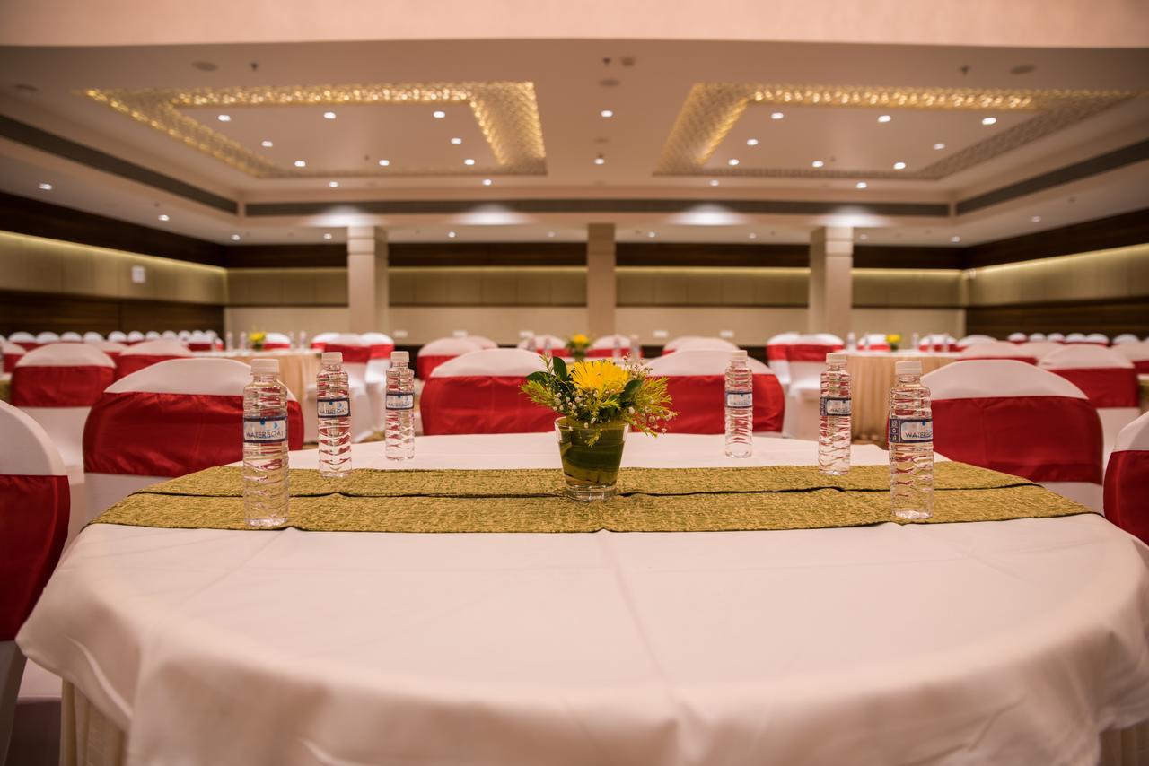Hotel Grand Rio Nashik Exterior photo