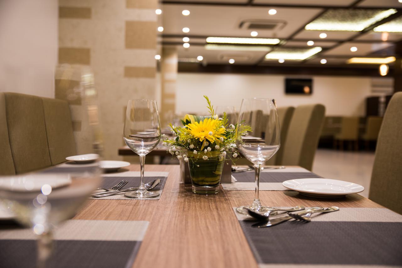 Hotel Grand Rio Nashik Exterior photo